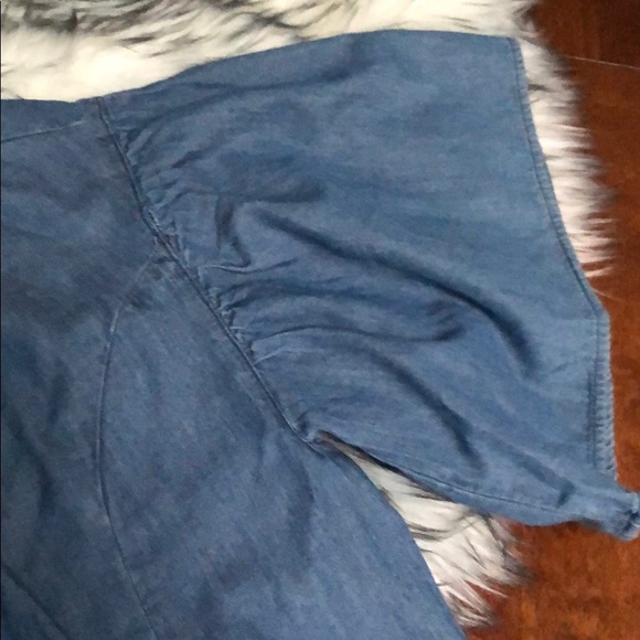 Levis Women. LESLIE TOP BLUE Nwt. - Picture 3 of 7